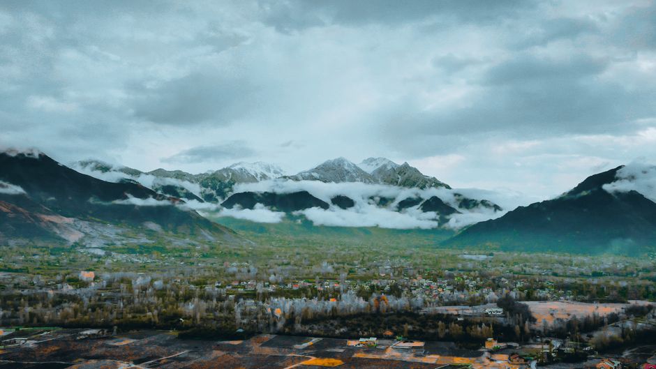 Best Lenses for Landscape Photography (2026)